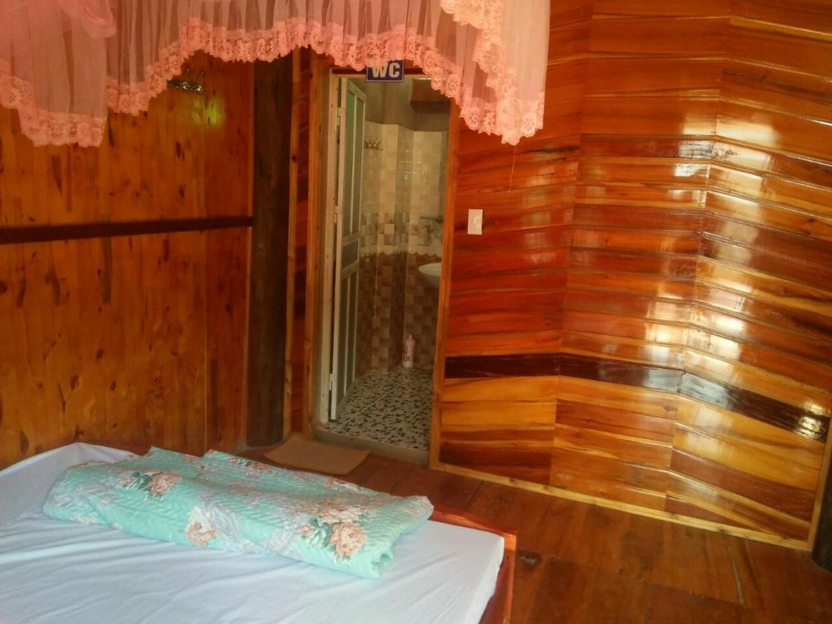 Tran Xuan Homestay Ba Be Exterior photo