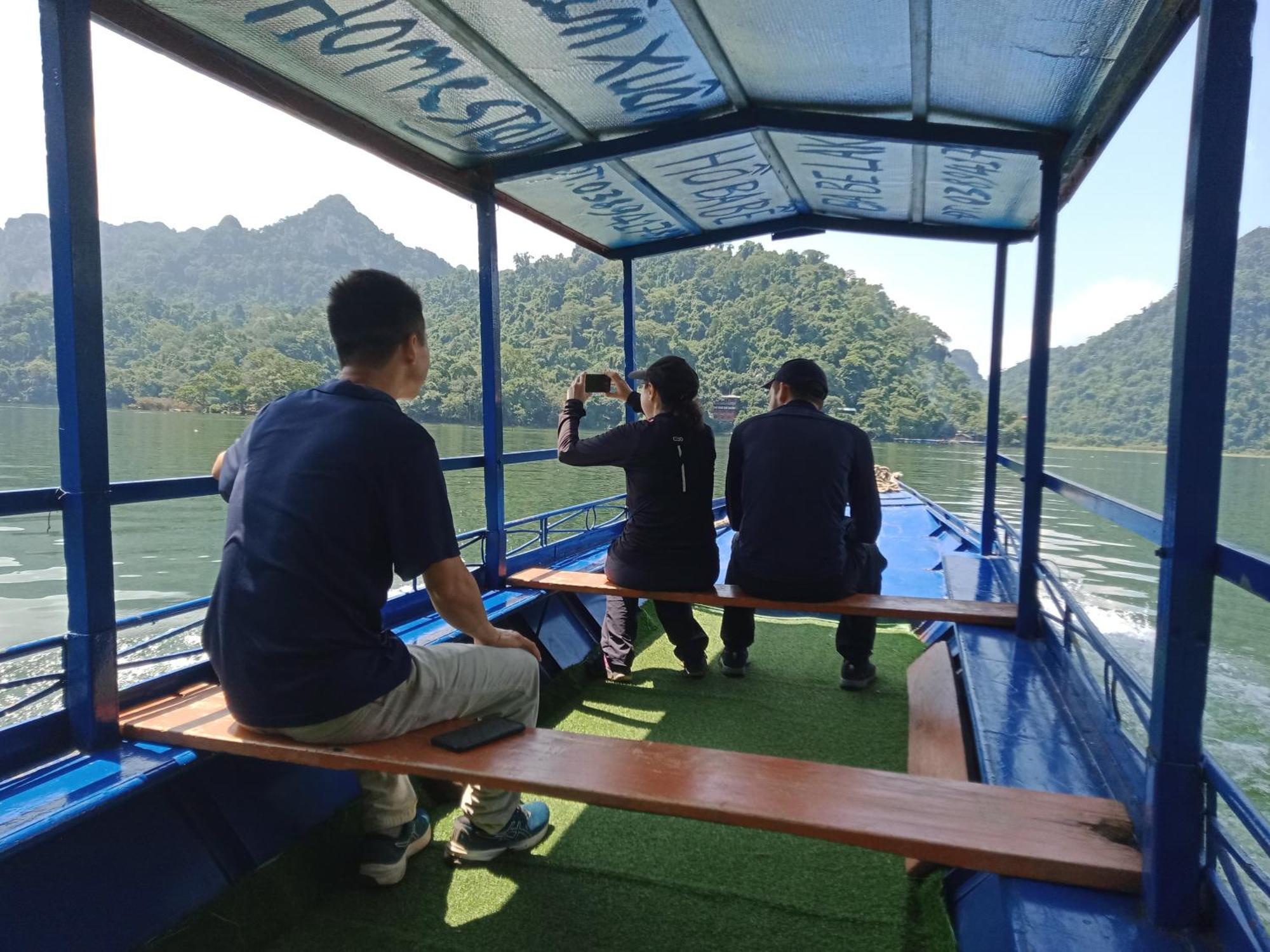 Tran Xuan Homestay Ba Be Exterior photo