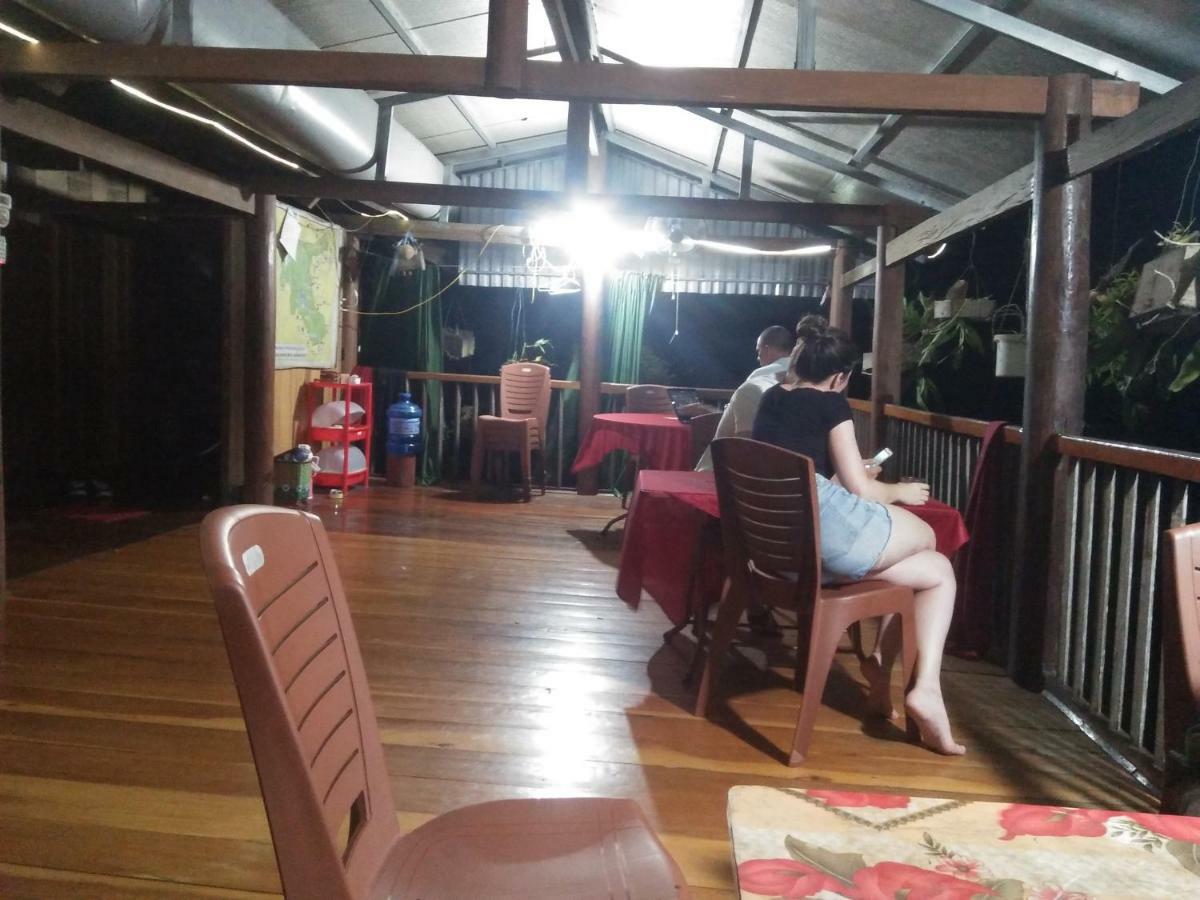 Tran Xuan Homestay Ba Be Exterior photo