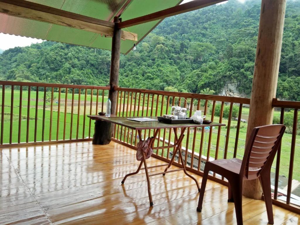 Tran Xuan Homestay Ba Be Exterior photo